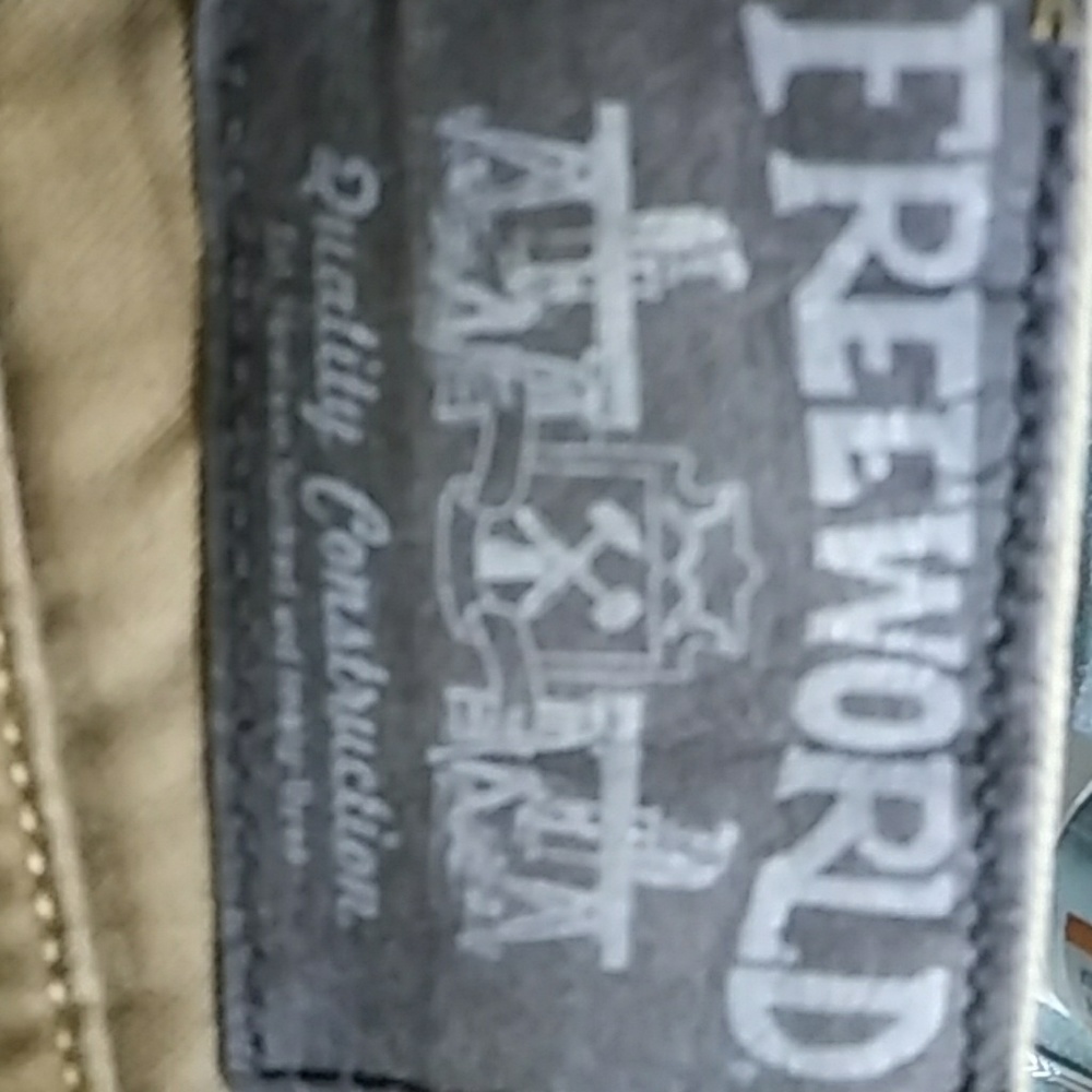 BNWOT Boys sz8 Khaki Freeworld Skinny jeans